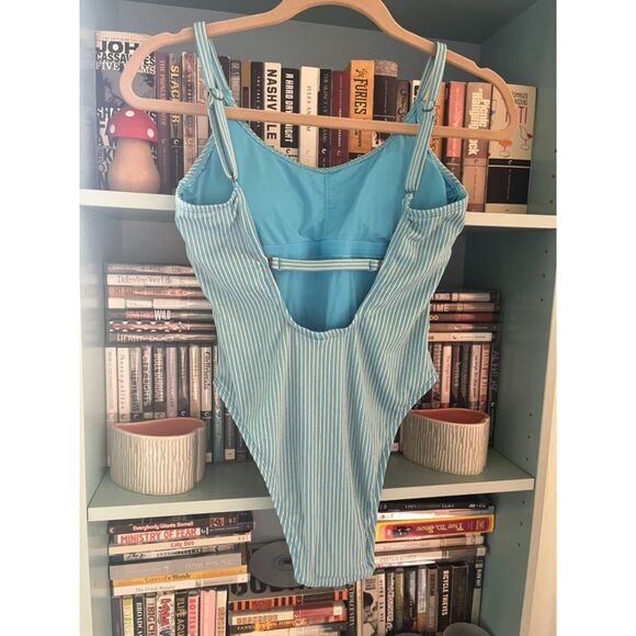 NWT Mindy x Andie Laguna One Piece Swimsuit in Splash (Blue/Gold Stripe) - Picture 2 of 4